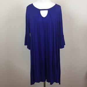 Umgee Keyhole NWT Blue Bell Sleeve Dress